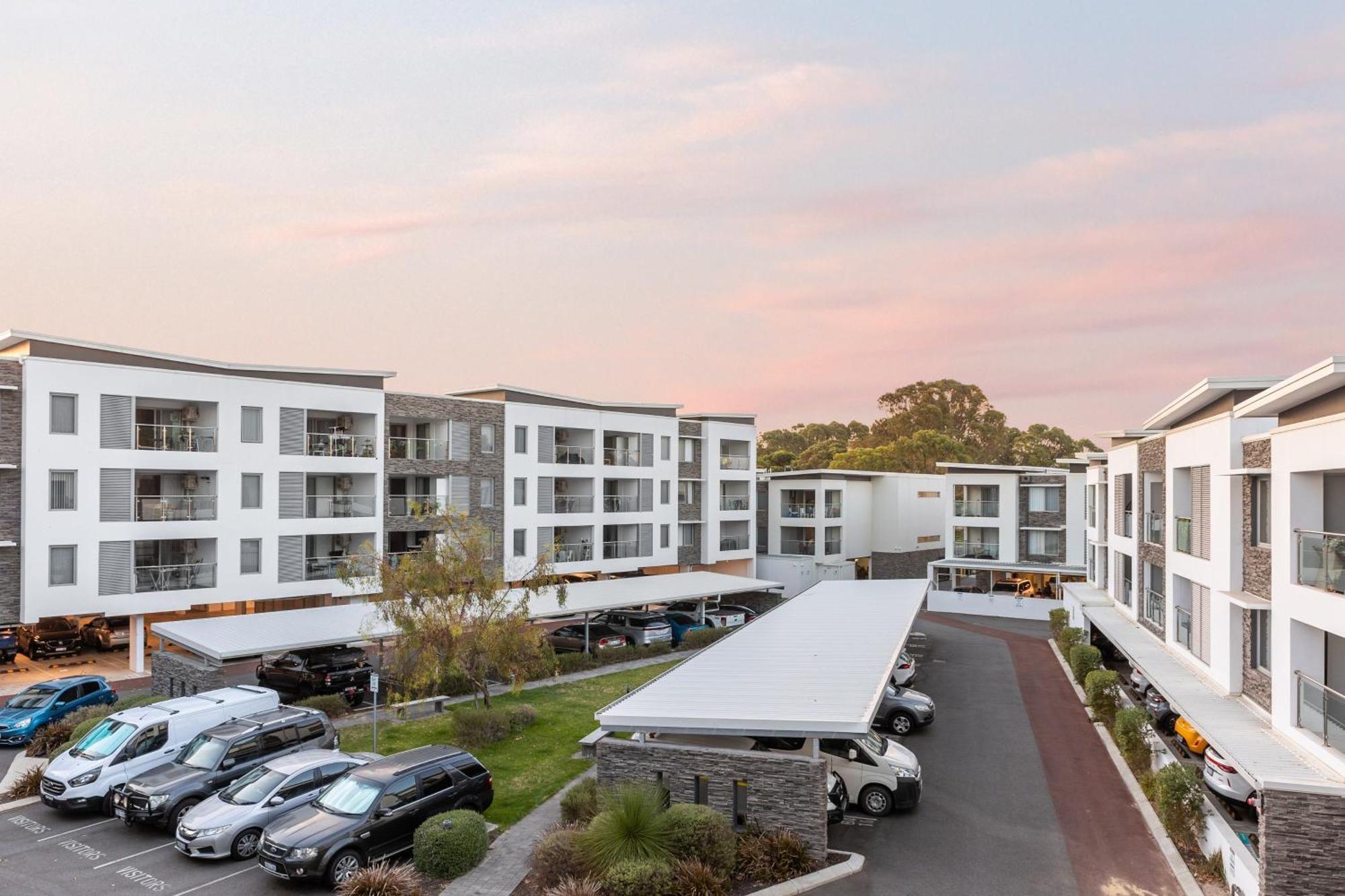 Yaran Suites Rockingham Zewnętrze zdjęcie