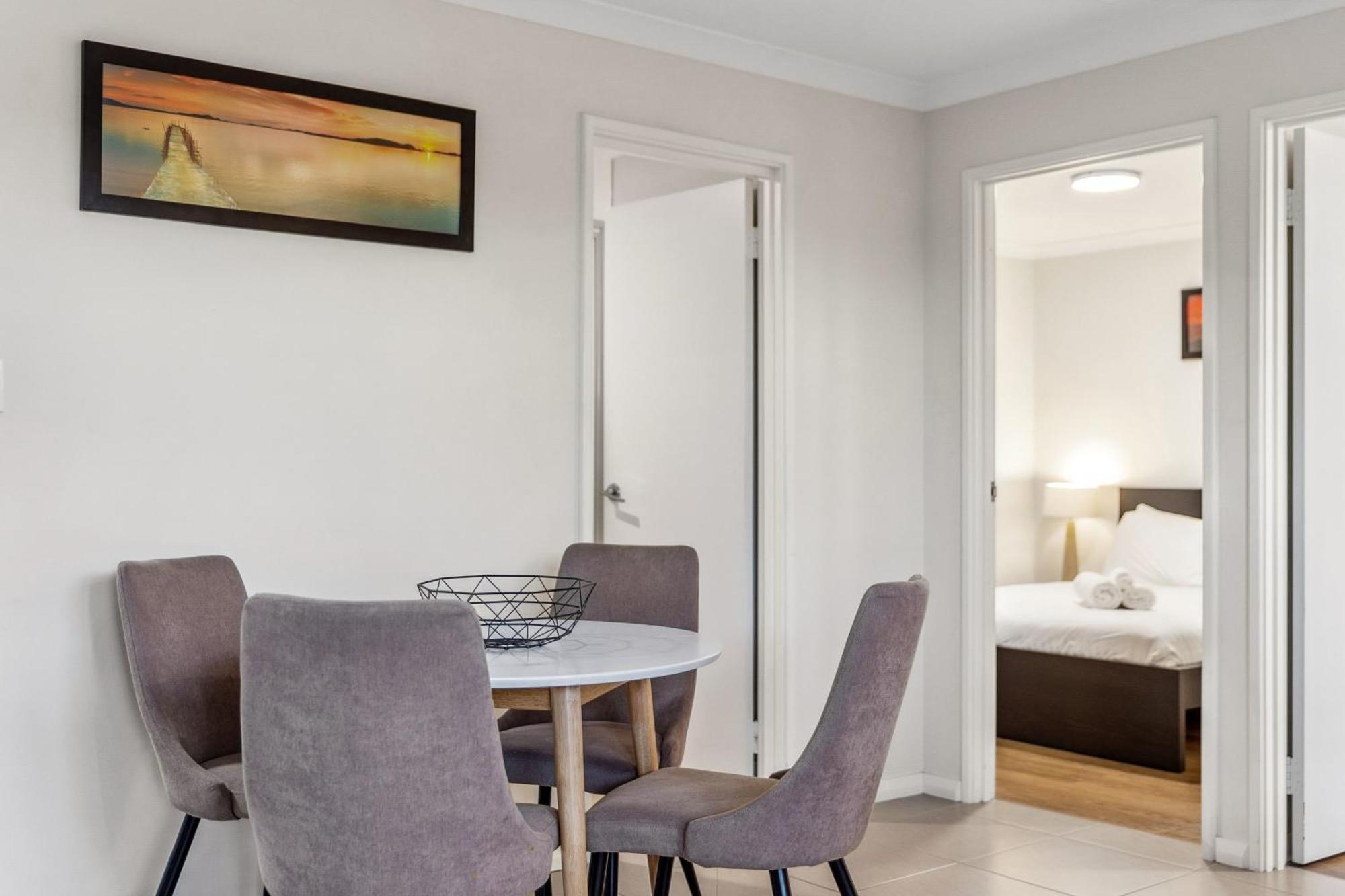 Yaran Suites Rockingham Zewnętrze zdjęcie