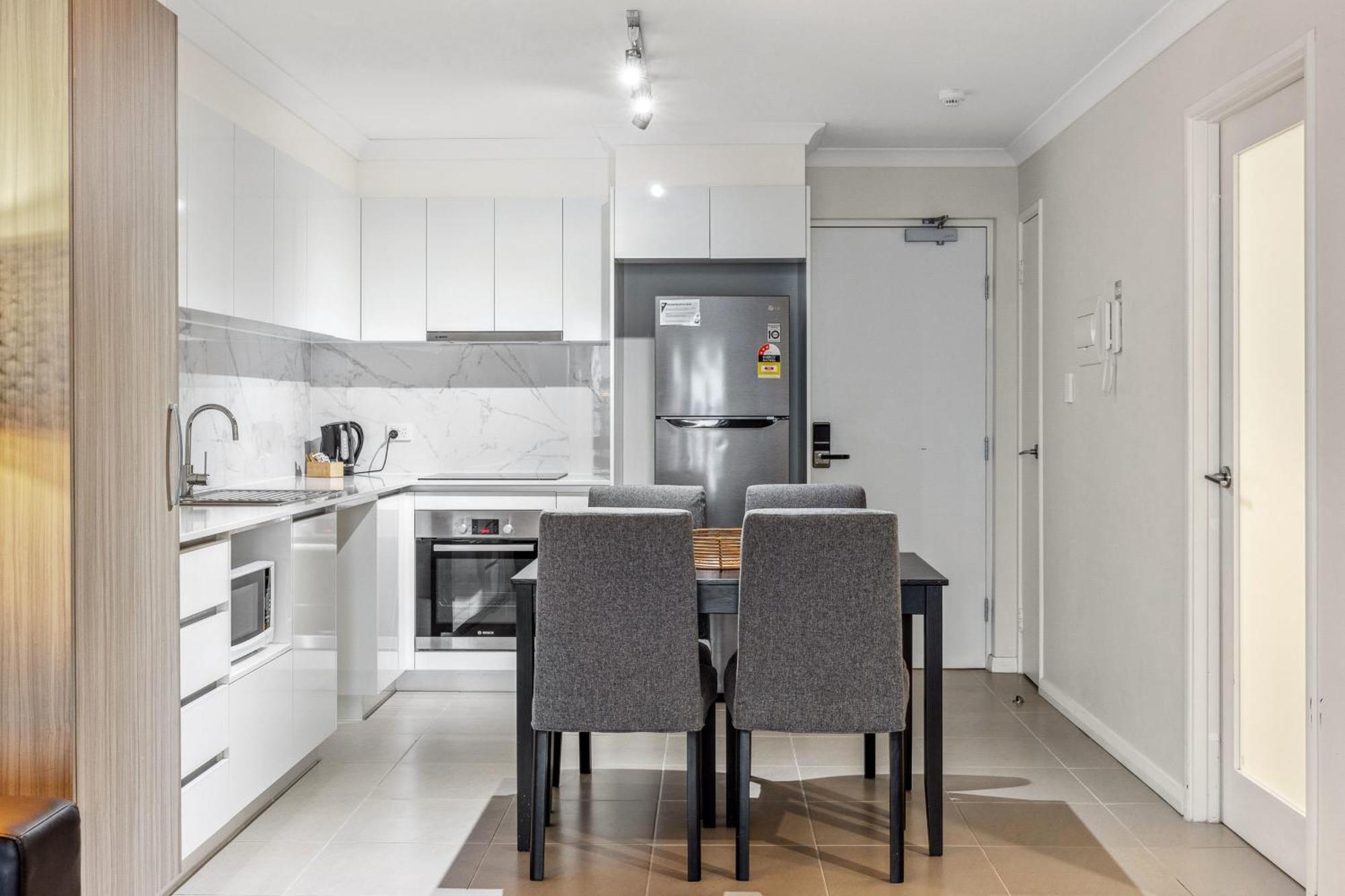 Yaran Suites Rockingham Zewnętrze zdjęcie