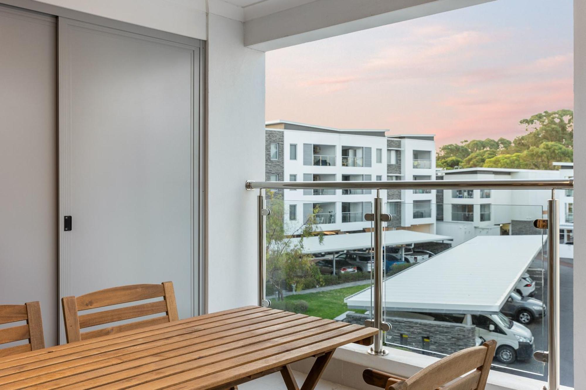 Yaran Suites Rockingham Zewnętrze zdjęcie