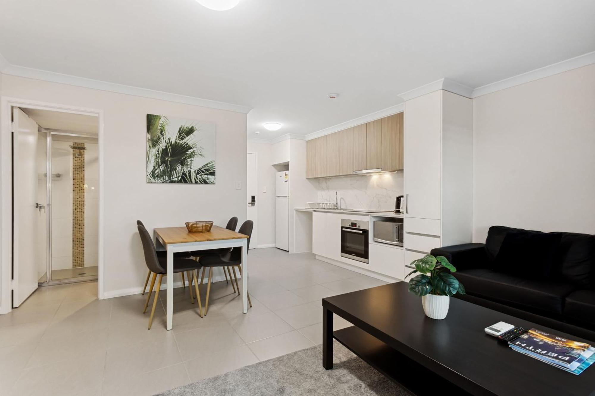 Yaran Suites Rockingham Zewnętrze zdjęcie