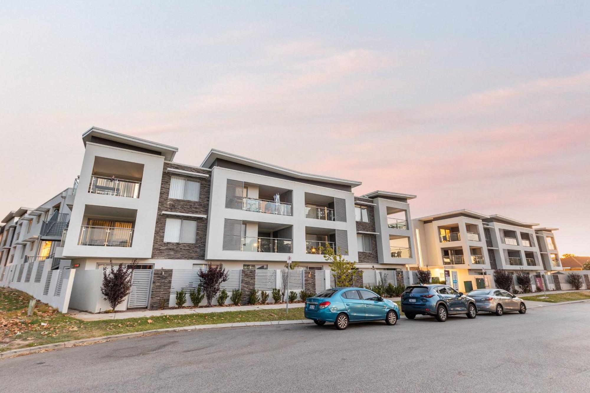 Yaran Suites Rockingham Zewnętrze zdjęcie