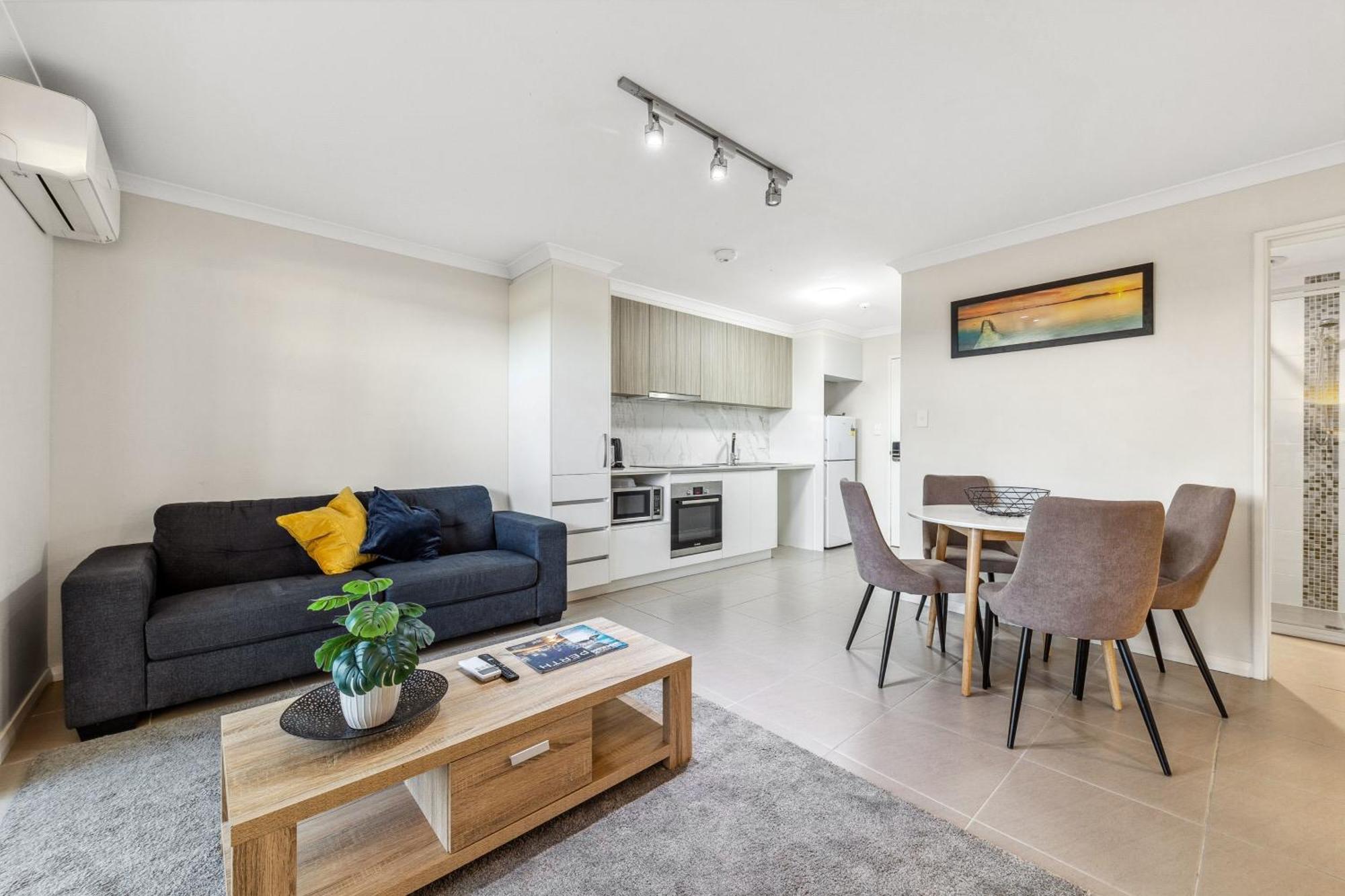 Yaran Suites Rockingham Zewnętrze zdjęcie